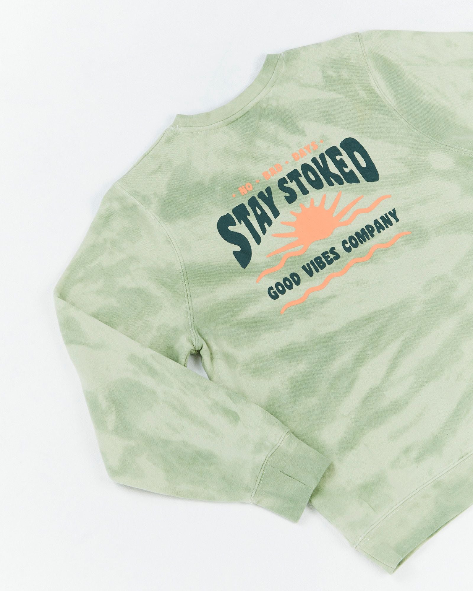 Alphabet Soup's Kids Camo Crew in Thyme Dye Camp print for boys aged 2-7. Featuring 100% Cotton French Terry, heavy fabric weight for comfort. Regular fit, straight hemline, ribbed crew neckline, thumbholes in cuffs. Tie dye with print to chest and back.