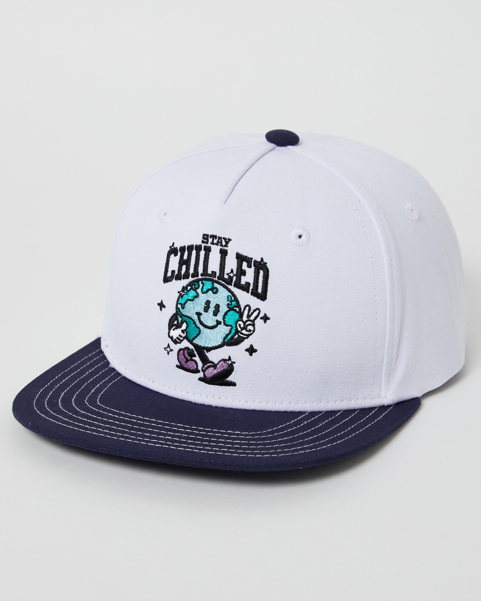 This Stay Chilled Cap is 100% cotton and perfect for skaters and outdoorsy boys. The 6 panel trucker design, flat peak, and adjustable snap-back fastening add style and functionality. The crown features embroidered art.